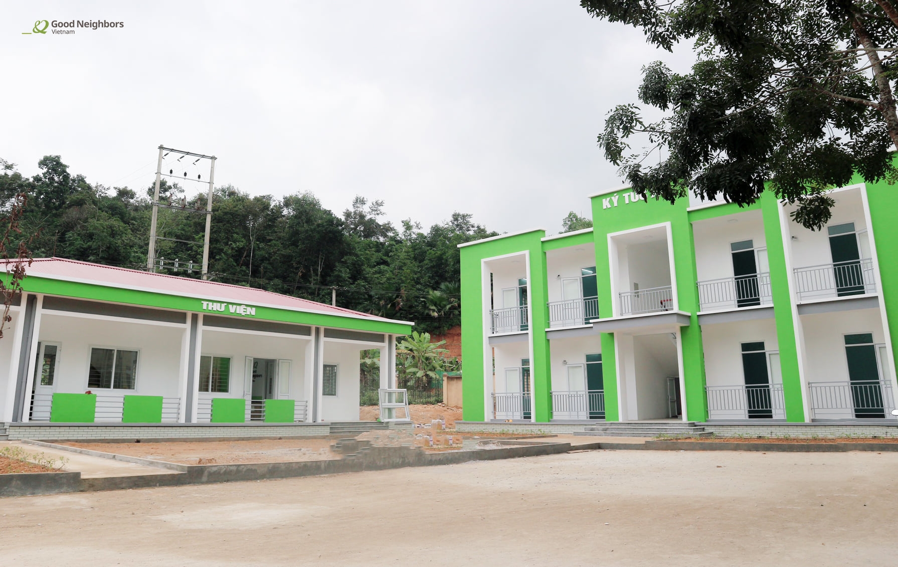 Korean ngo builds new dormitory and library for vietnam's rural boarding school